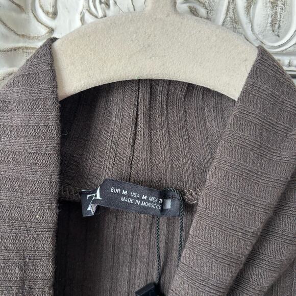 Zara Ribbed Knit Skirt Set - Picture 3 of 7